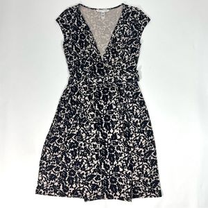 Diane Von Furstenberg  Black/Cream Floral Print Silk Wrap Dress 8
